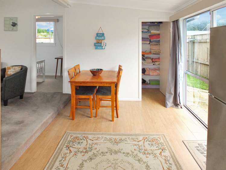 3 Chrystall Street Foxton Beach_9