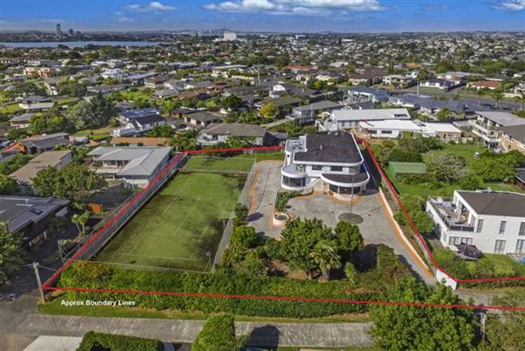 99 East Coast Road Castor Bay_12