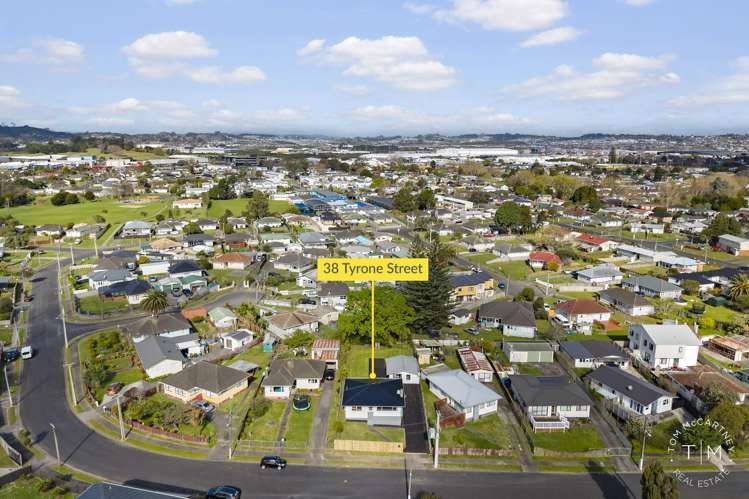 38 Tyrone Street Otara_14