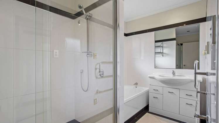 129 Stoney Creek Drive Waitakere_11