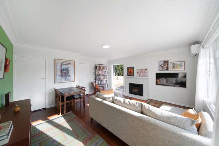 3/8 Jennifer Place Papatoetoe_5