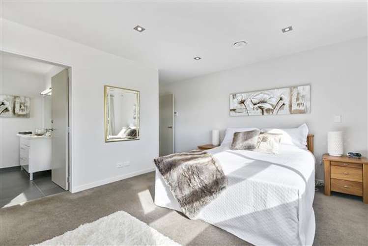 5 Edington Grove Churton Park_10