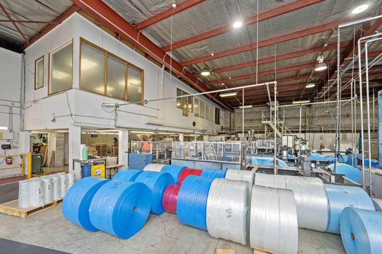 1 Colway Place Wairau Valley_5