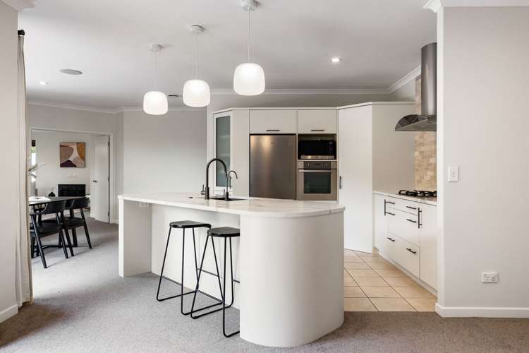 53 Barrington Drive Huntington_6