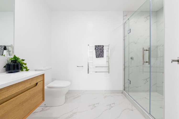 1/17 Halo Green Peacocke_17