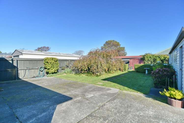 372 Breezes Road Aranui_15