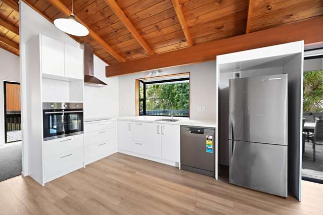 32 Acacia Crescent Glenview_3