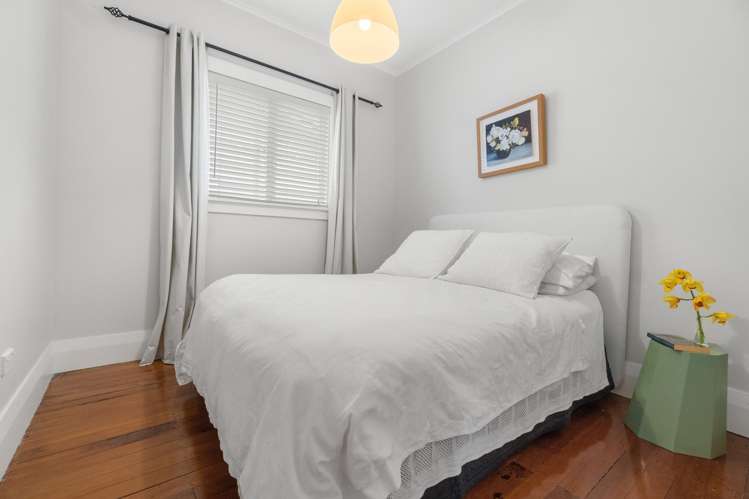 6 Garry Road Mount Eden_19