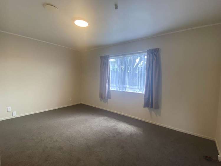 2/69 Christmas Road Manurewa_4