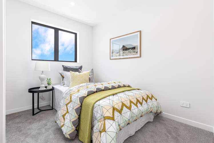 23b Fitzherbert Avenue West Harbour_12