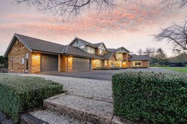 13 Meadowgreen Drive_3