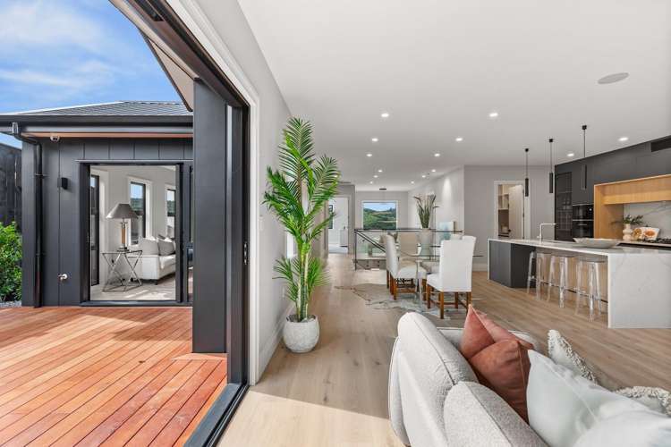 7 Halcyon Bay Lane Orewa_7