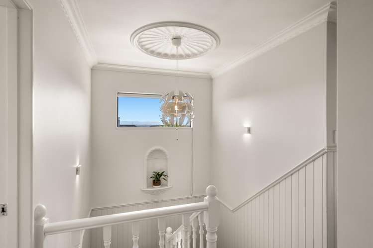 49 Olympus Way Richmond_16