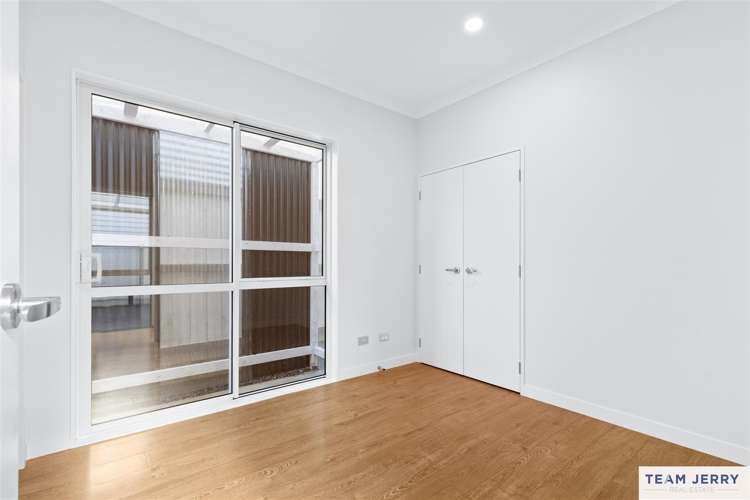 233 Murphys Road Flat Bush_6