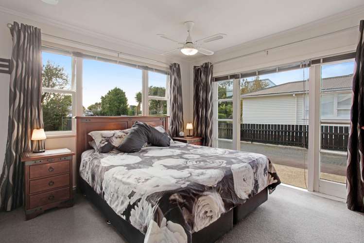 84 Matipo Road Te Atatu Peninsula_5