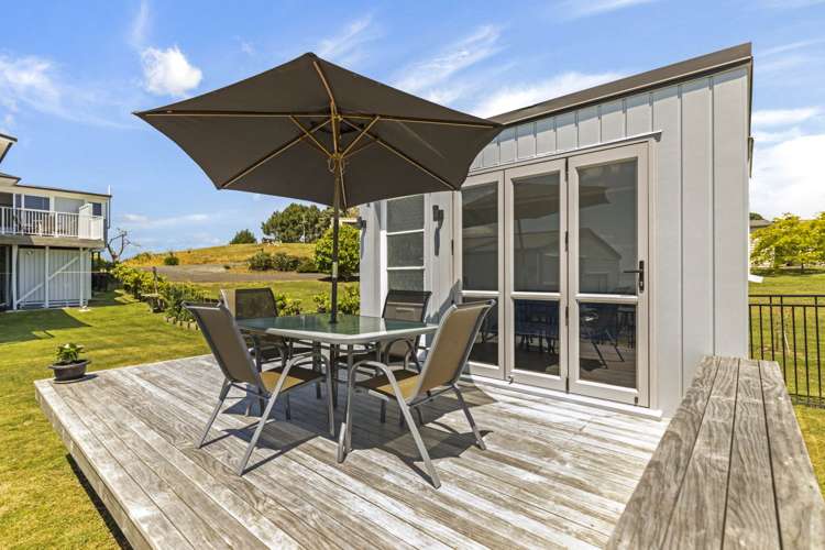 499 Grahams Beach Road Awhitu_19
