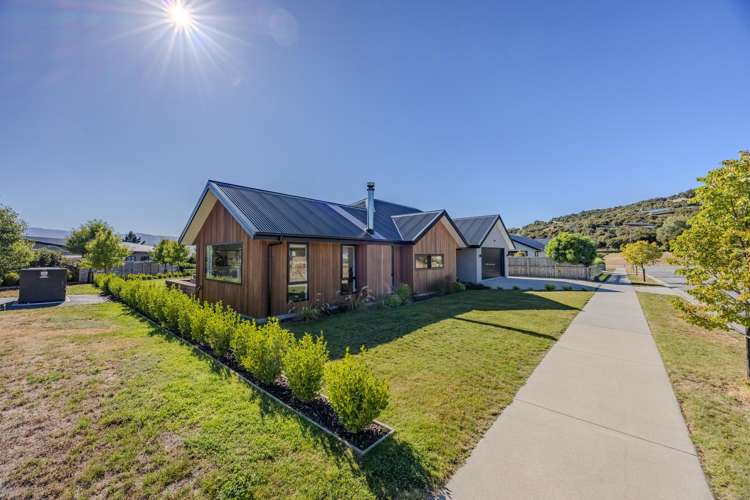 6 Rua Street Albert Town_22