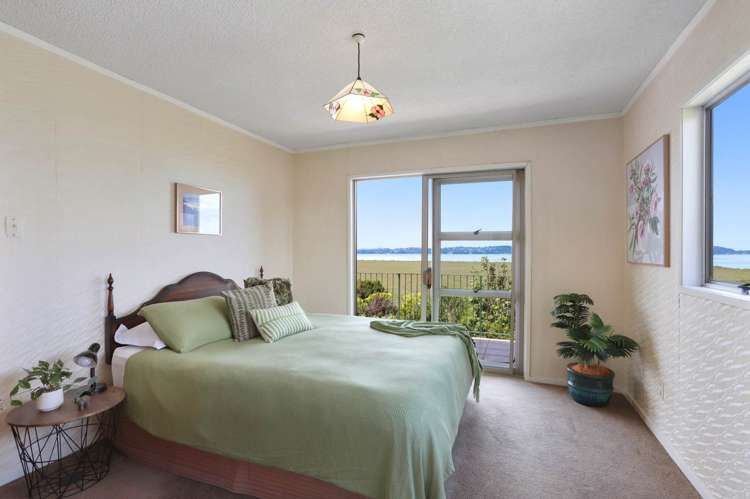 42 Rewarewa Road Te Atatu Peninsula_22