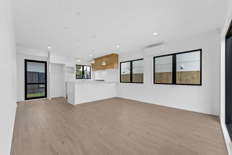 7B Surrey Street Manurewa_2