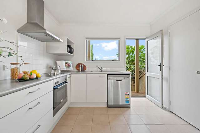 16/94 Glengarry Road Glen Eden_4