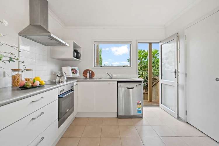 16/94 Glengarry Road_4