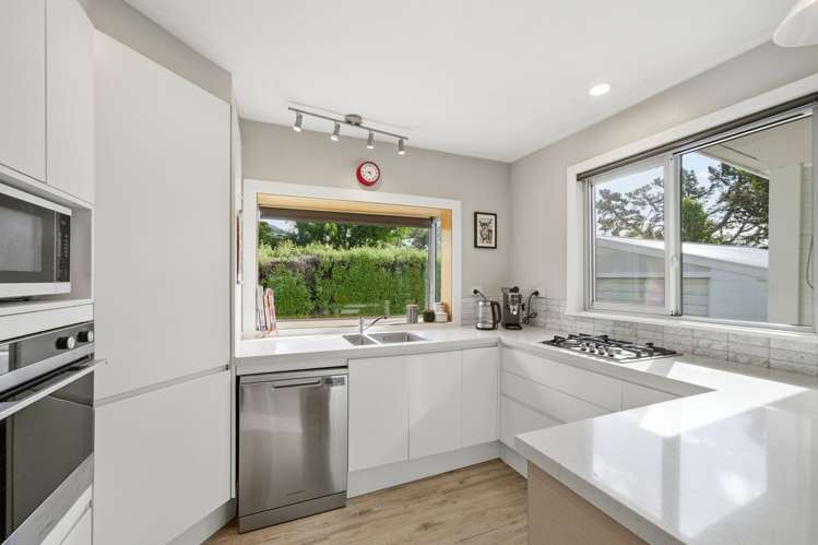 471 Marine Drive Charteris Bay_6