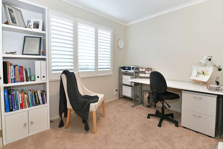 2 Eastview Crescent Stanmore Bay_11