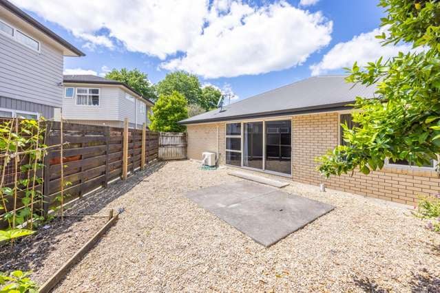 The Ultimate Courtyard for Ideal Living