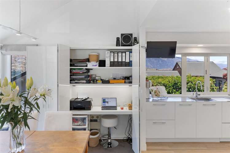 66 Hensman Road Queenstown_9