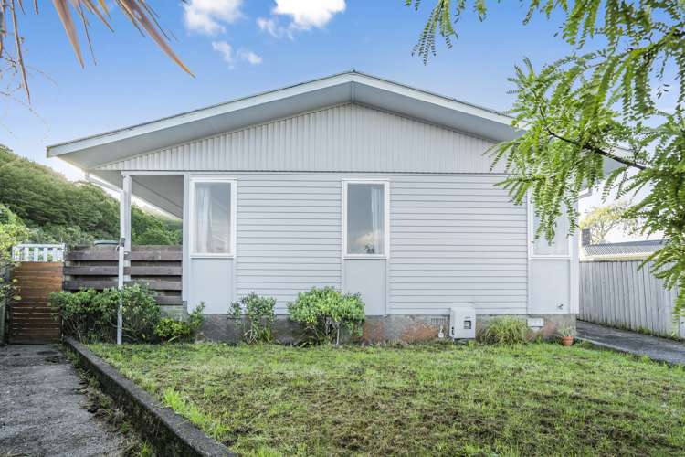 18 Kumeroa Grove Wainuiomata_1