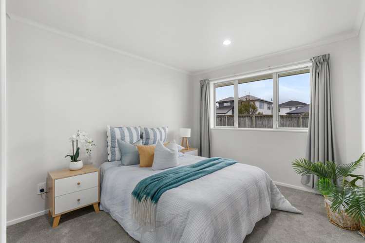 1 Somerville Crescent Aidanfield_13