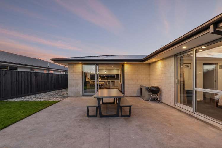 30 Whitehorn Drive Lincoln_12