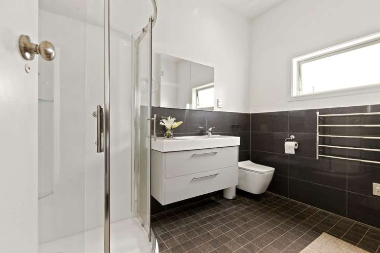 1/15 Sylvan Park Avenue Milford_17