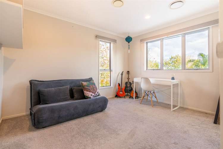 5 Keswick Crescent Huntington_24