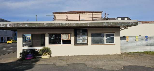 85 Egmont Street Patea_2