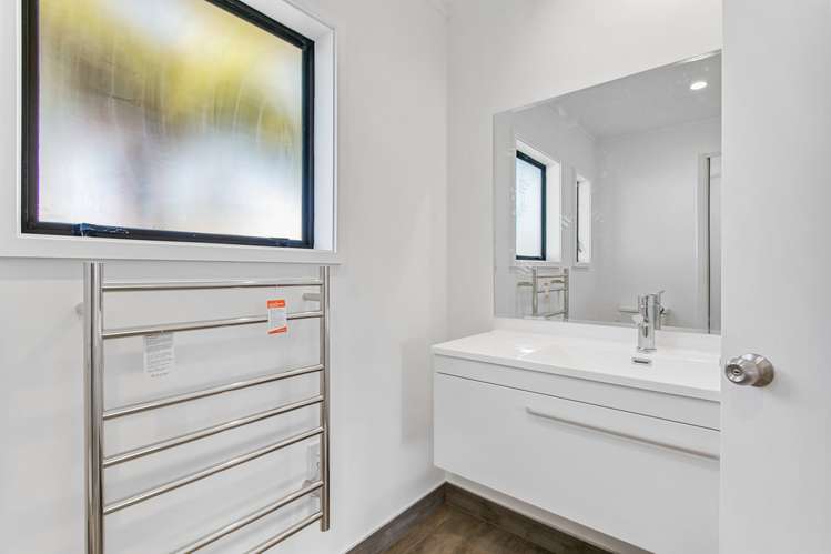 2/21 Martin Road Manurewa_8