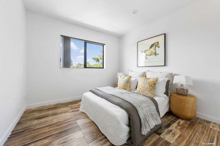 18 Panzic Place Glen Eden_15