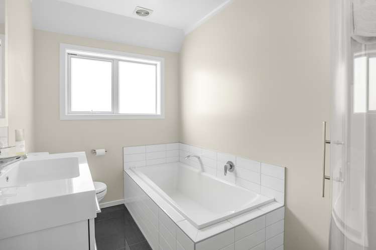 1/121 Muritai Road Eastbourne_17