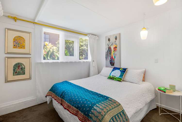 16 Mahoe Street Otaki Beach_12