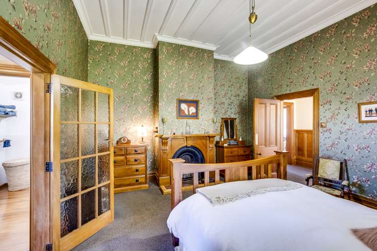 2 Cobden Crescent Bluff Hill_9