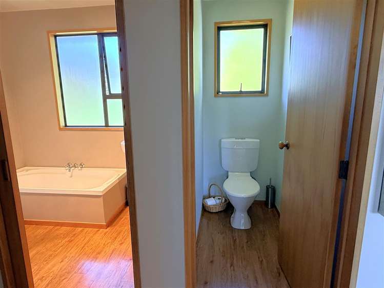 125 Coulson Road Paroa_27