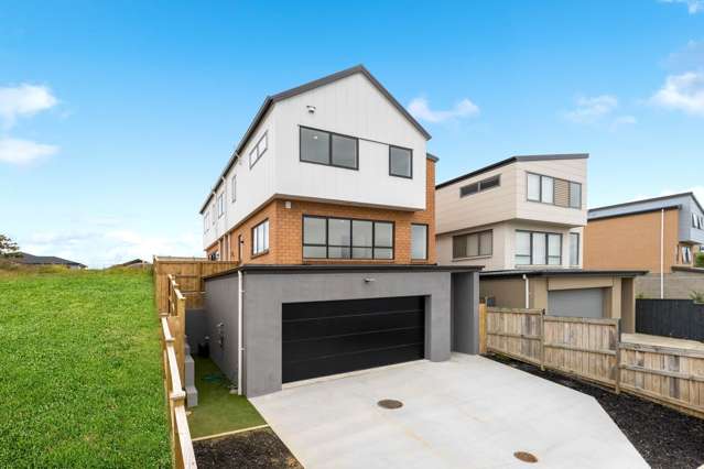 Brand New Coastal home - Walk to school