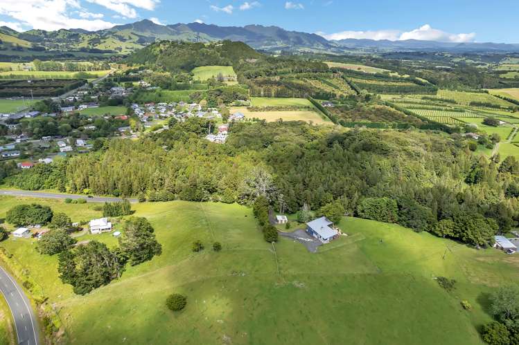 26 Old School Road Maungakaramea_29