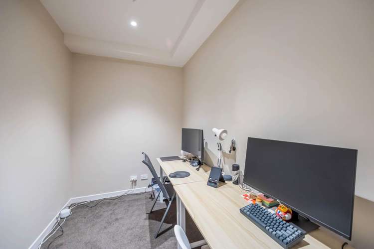 406/47 Beach Road City Centre_23