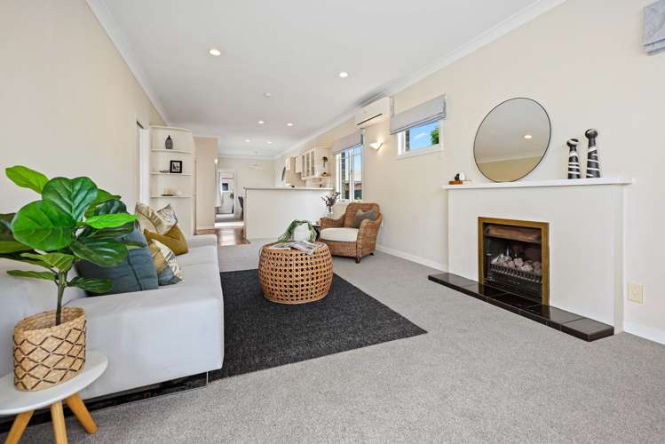 224 Fox Street Hamilton East_7