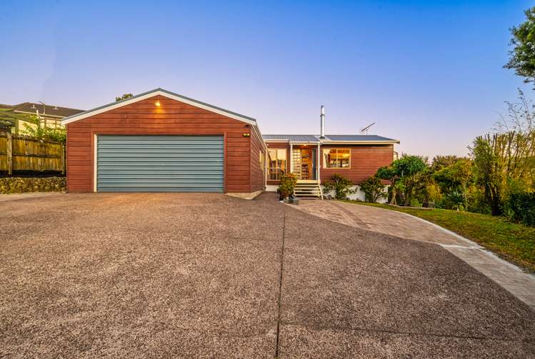 12 Channing Crescent Botany Downs_34