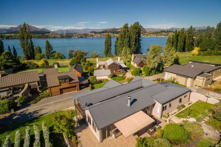 14 Morrows Mead Wanaka_1