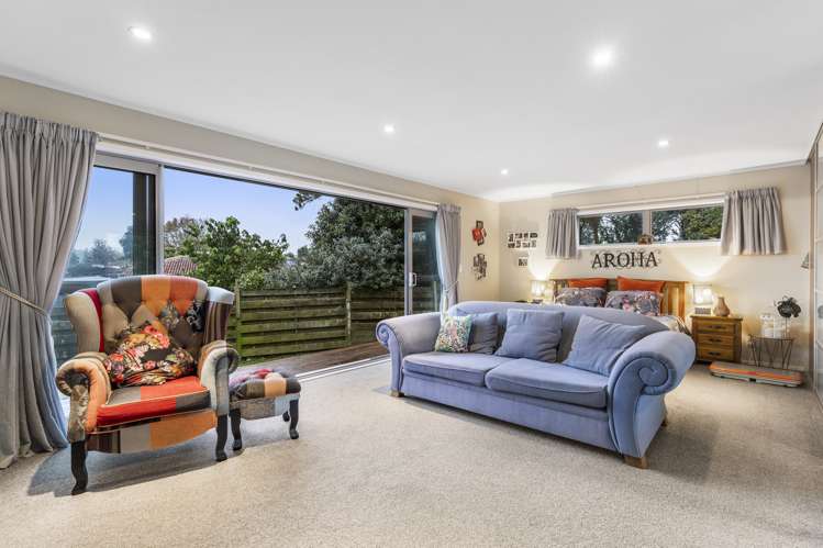 8 Fairdale Place Birkdale_12