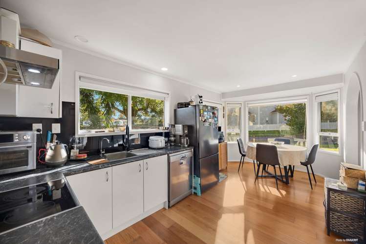 1/17 Hedge Row Sunnyhills_10