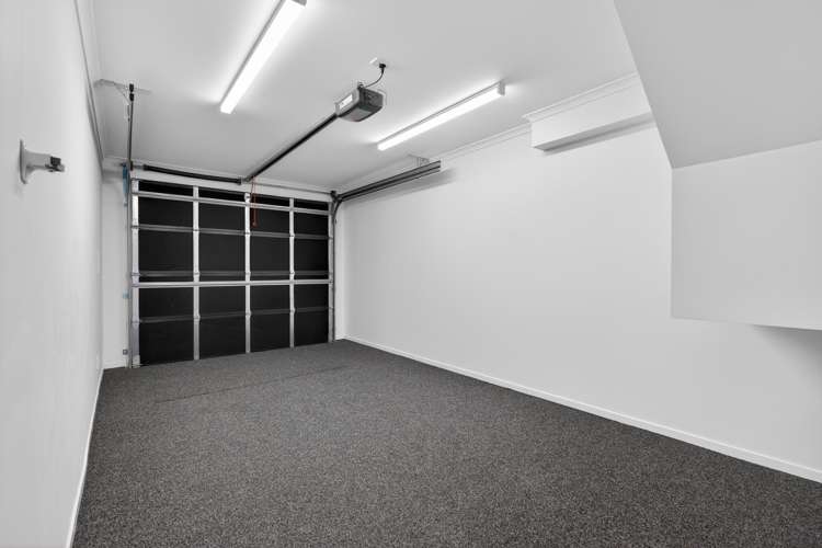 15B Rowe Parade Wainuiomata_19